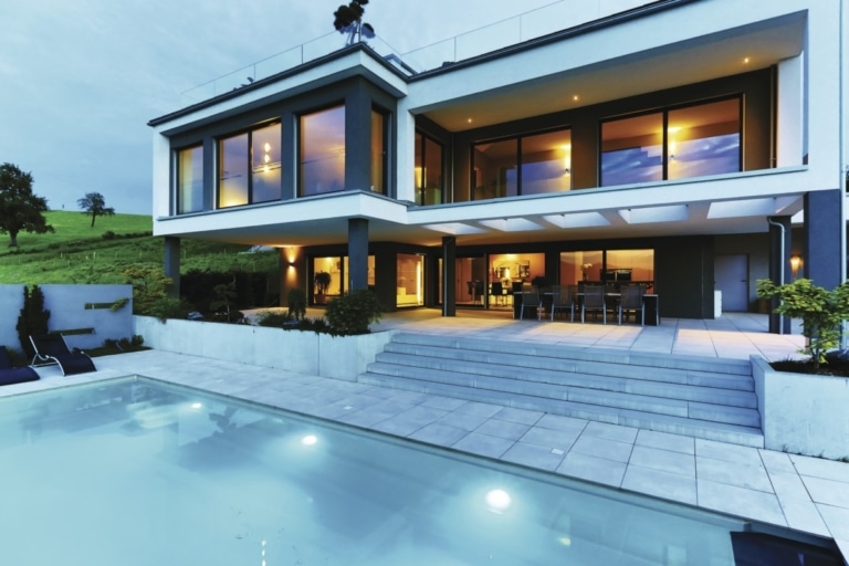 Moderne Bauhaus Villa