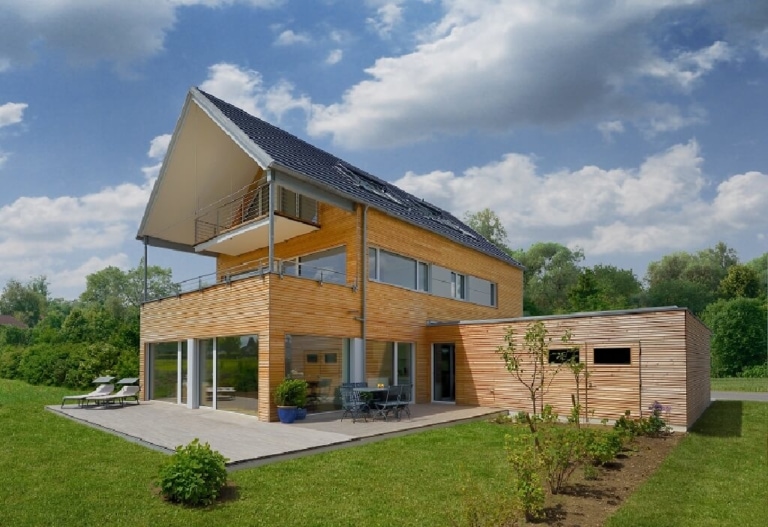 Mehrfamilienhaus Erstling