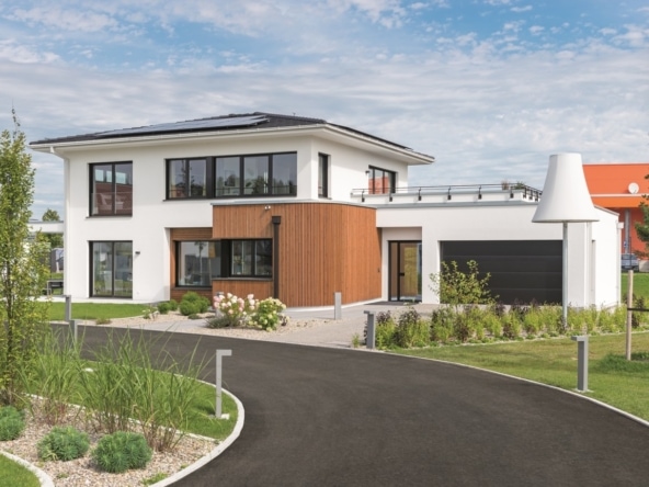 Moderne Stadtvilla mit Garage, Walmdach & Erker, 5 Zimmer, 175 qm - Fertighaus bauen Ideen WeberHaus Stadtvilla Guenzburg - HausbauDirekt.de