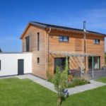 Satteldachhaus mit Garage