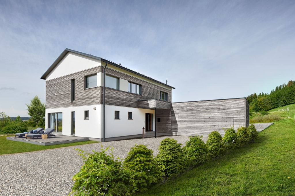 Einfamilienhaus ÖKOHAUS GRUBER mit Doppelgarage