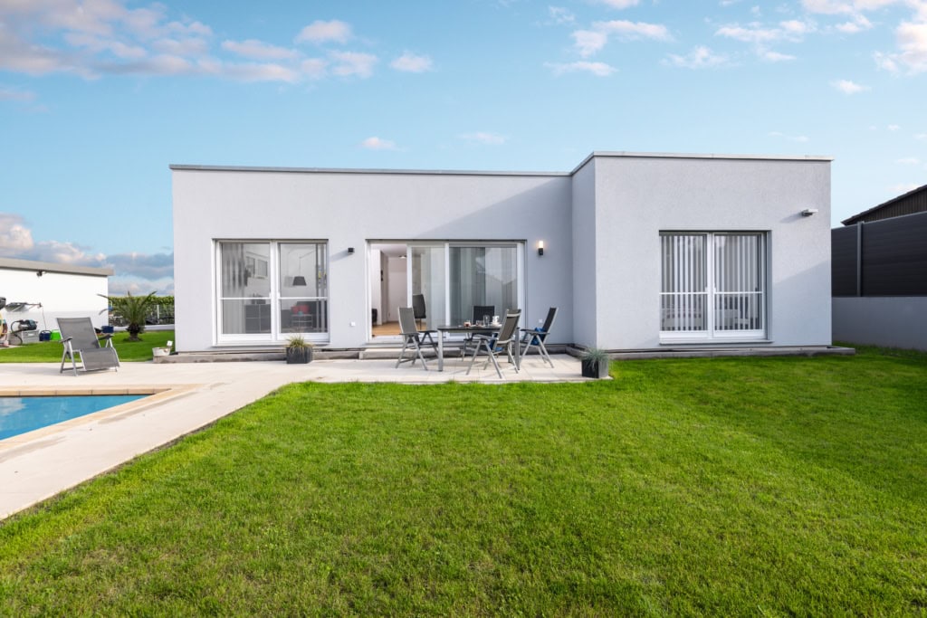 Barrierearmer Bungalow myLife 402 mit Flachdach